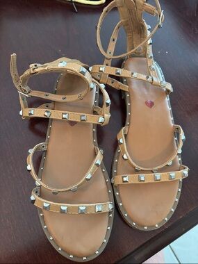 Steve Madden Tan Studded Gladiator Sandals